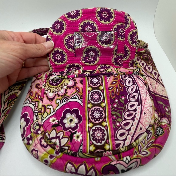 Vera Bradley Purse! - Picture 2 of 8